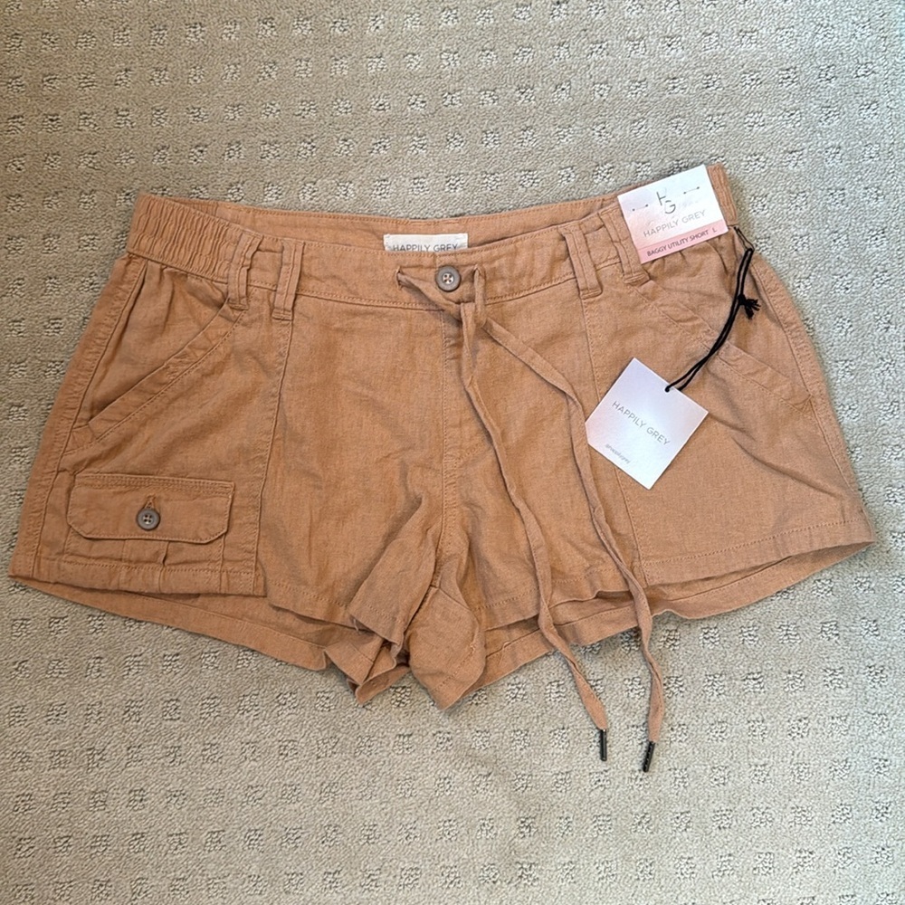 🆕  Happily Grey Baggy Utility Shorts Linen Blend Flowy‎ in Tan, Size L